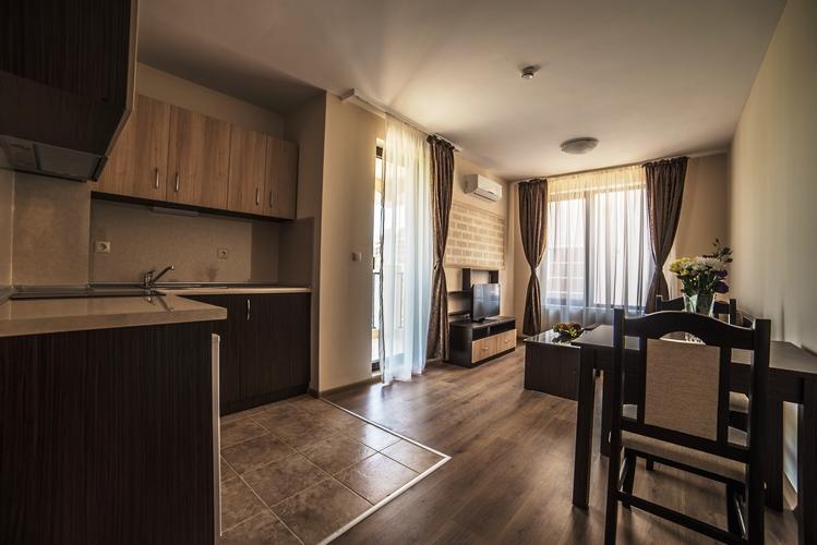 South Star Apartments نيسيبار المظهر الخارجي الصورة